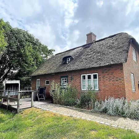 Casa vacanze Puppenhaus, Reetdach, Sauna, Kamin, Eingezaeunt, Badewanne, Haustiere Willkommen *